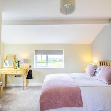 Brecks Farm - Well Cottage ヨーク エクステリア 写真