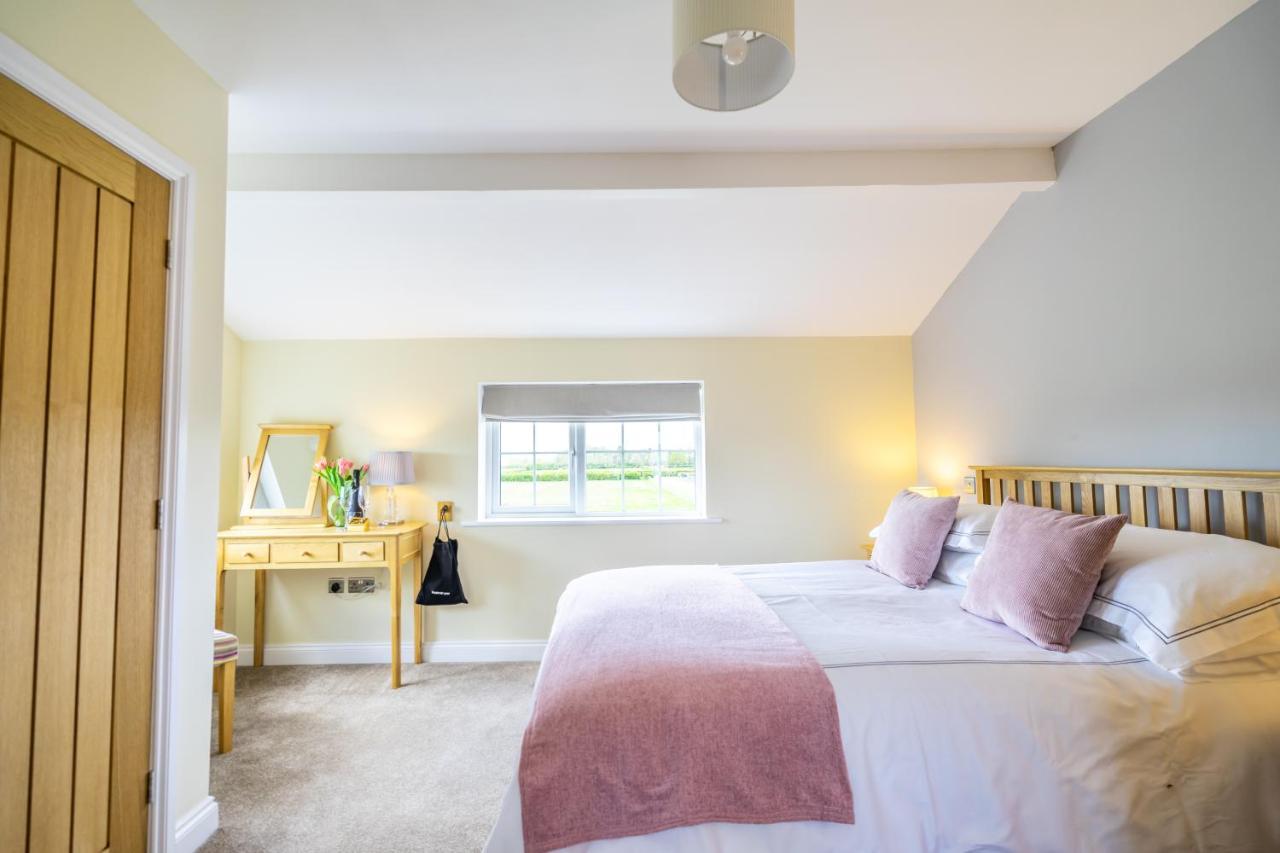 Brecks Farm - Well Cottage ヨーク エクステリア 写真